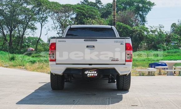 Buy Used Toyota Hiluxe VIGO White Car in Bangkok in Bangkok Buy Used Toyota Hiluxe VIGO White Car in Bangkok in Bangkok