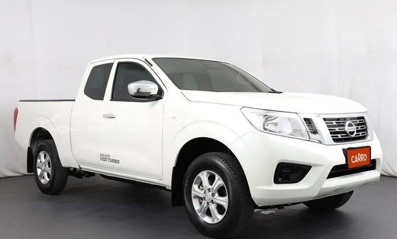 ซื้อ รถมือสอง Nissan Navara ขาว รถยนต์ ใน %{เมือง} ใน กรุงเทพมหานคร
