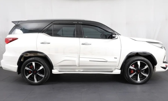 Buy Used Toyota Fortuner White Car in Bangkok in Bangkok Buy Used Toyota Fortuner White Car in Bangkok in Bangkok