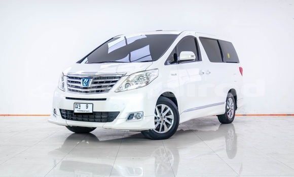 Buy Used Toyota Alphard White Car in Bangkok in Bangkok