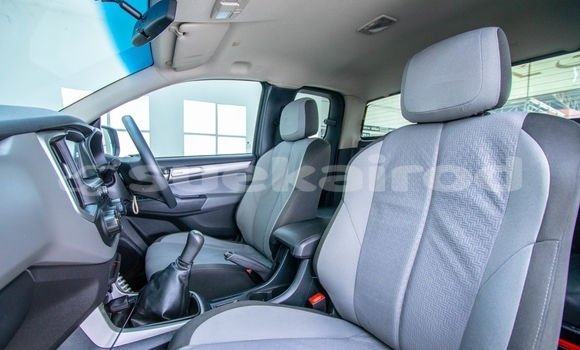 Buy Used Chevrolet Corolado White Car in Bangkok in Bangkok Buy Used Chevrolet Corolado White Car in Bangkok in Bangkok