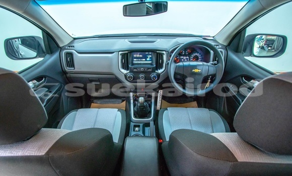 Buy Used Chevrolet Corolado White Car in Bangkok in Bangkok Buy Used Chevrolet Corolado White Car in Bangkok in Bangkok