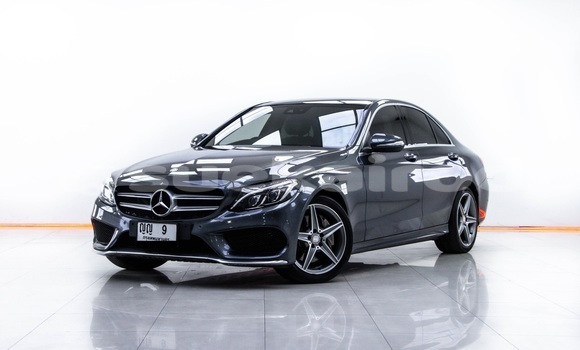 ซื้อ รถมือสอง Mercedes‒Benz C–Class อื่น ๆ รถยนต์ ใน %{เมือง} ใน กรุงเทพมหานคร