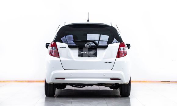 ซื้อ รถมือสอง Honda Jazz ขาว รถยนต์ ใน %{เมือง} ใน กรุงเทพมหานคร ซื้อ รถมือสอง Honda Jazz ขาว รถยนต์ ใน %{เมือง} ใน กรุงเทพมหานคร