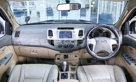 ซื้อ รถมือสอง Toyota Hiluxe VIGO สีดำ รถยนต์ ใน %{เมือง} ใน กรุงเทพมหานคร ซื้อ รถมือสอง Toyota Hiluxe VIGO สีดำ รถยนต์ ใน %{เมือง} ใน กรุงเทพมหานคร