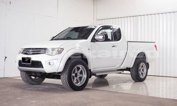 Buy Used Mitsubishi Triton White Car in Bangkok in Bangkok Buy Used Mitsubishi Triton White Car in Bangkok in Bangkok