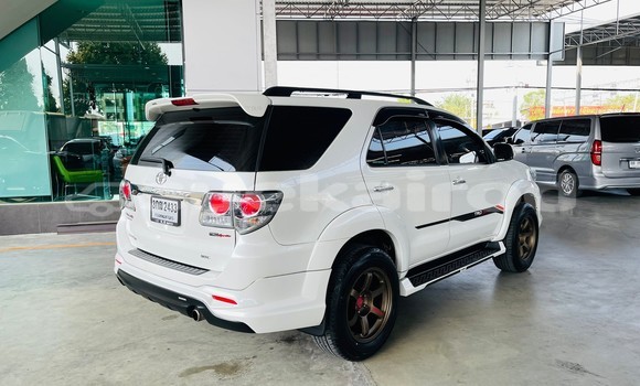 ซื้อ รถมือสอง Toyota Fortuner ขาว รถยนต์ ใน %{เมือง} ใน กรุงเทพมหานคร ซื้อ รถมือสอง Toyota Fortuner ขาว รถยนต์ ใน %{เมือง} ใน กรุงเทพมหานคร