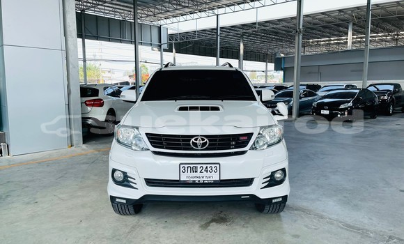 ซื้อ รถมือสอง Toyota Fortuner ขาว รถยนต์ ใน %{เมือง} ใน กรุงเทพมหานคร ซื้อ รถมือสอง Toyota Fortuner ขาว รถยนต์ ใน %{เมือง} ใน กรุงเทพมหานคร