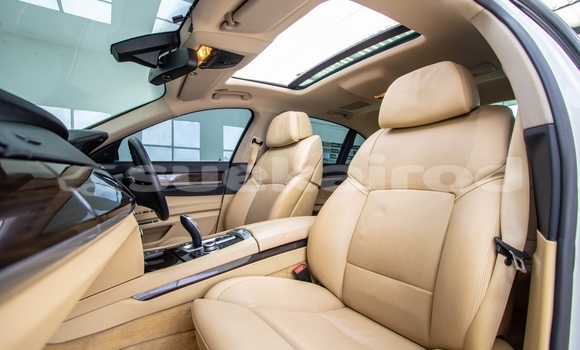 Buy Used BMW 7-Series White Car in Bangkok in Bangkok Buy Used BMW 7-Series White Car in Bangkok in Bangkok