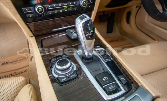 Buy Used BMW 7-Series White Car in Bangkok in Bangkok Buy Used BMW 7-Series White Car in Bangkok in Bangkok