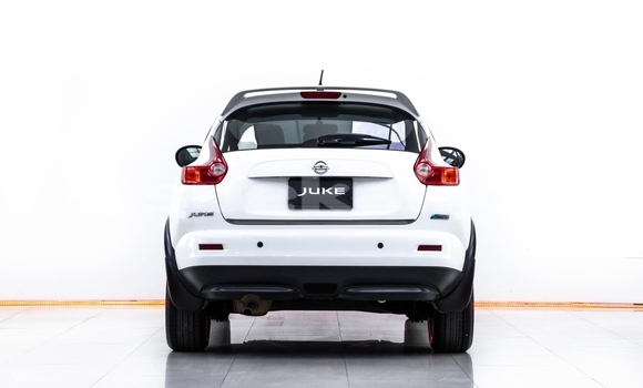 Buy Used Nissan Juke White Car in Samut Sakhon in Samut Sakhon Buy Used Nissan Juke White Car in Samut Sakhon in Samut Sakhon