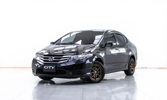 ซื้อ รถมือสอง Honda City สีดำ รถยนต์ ใน %{เมือง} ใน สมุทรสาคร