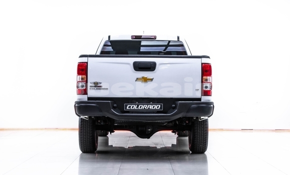 ซื้อ รถมือสอง Chevrolet Colorado ขาว รถยนต์ ใน %{เมือง} ใน สมุทรสาคร ซื้อ รถมือสอง Chevrolet Colorado ขาว รถยนต์ ใน %{เมือง} ใน สมุทรสาคร