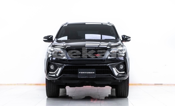 ซื้อ รถมือสอง Toyota Fortuner สีดำ รถยนต์ ใน %{เมือง} ใน สมุทรสาคร ซื้อ รถมือสอง Toyota Fortuner สีดำ รถยนต์ ใน %{เมือง} ใน สมุทรสาคร