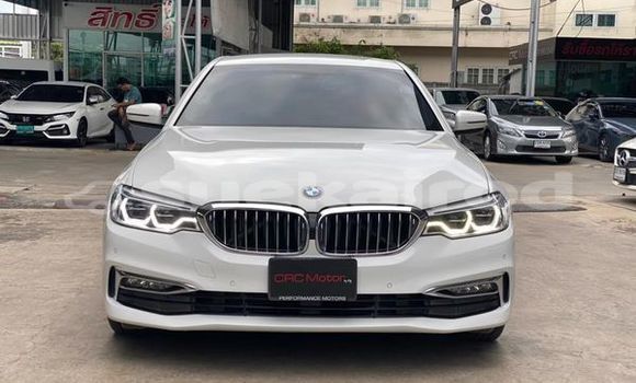 ซื้อ รถมือสอง BMW 5–Series ขาว รถยนต์ ใน %{เมือง} ใน กรุงเทพมหานคร ซื้อ รถมือสอง BMW 5–Series ขาว รถยนต์ ใน %{เมือง} ใน กรุงเทพมหานคร
