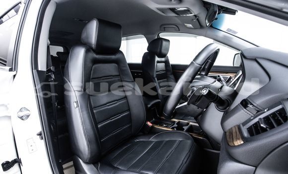 Buy Used Honda CR-V White Car in Bangkok in Bangkok Buy Used Honda CR-V White Car in Bangkok in Bangkok