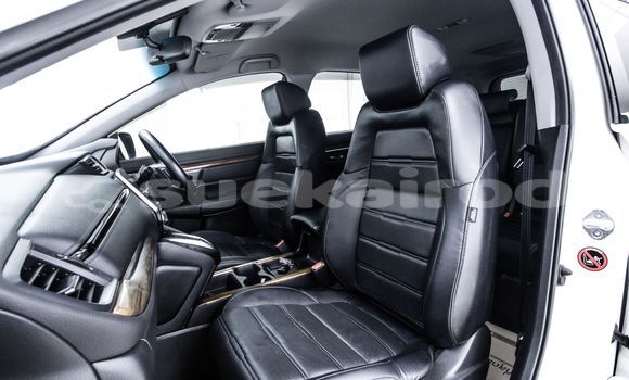 Buy Used Honda CR-V White Car in Bangkok in Bangkok Buy Used Honda CR-V White Car in Bangkok in Bangkok