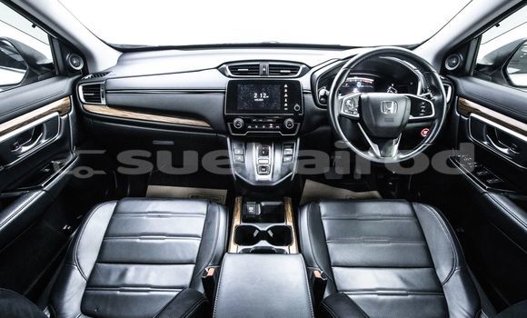 Buy Used Honda CR-V White Car in Bangkok in Bangkok Buy Used Honda CR-V White Car in Bangkok in Bangkok