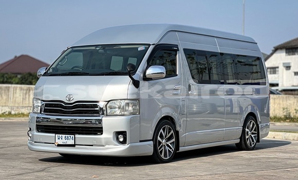 ซื้อ รถมือสอง Toyota Commuter อื่น ๆ รถยนต์ ใน %{เมือง} ใน กรุงเทพมหานคร