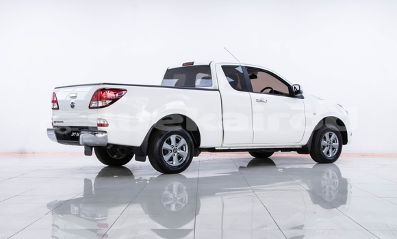 Buy Used Mazda BT-50 White Car in Nonthaburi in Nonthaburi Buy Used Mazda BT-50 White Car in Nonthaburi in Nonthaburi