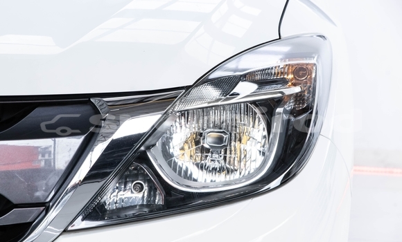 Buy Used Mazda BT-50 White Car in Nonthaburi in Nonthaburi Buy Used Mazda BT-50 White Car in Nonthaburi in Nonthaburi