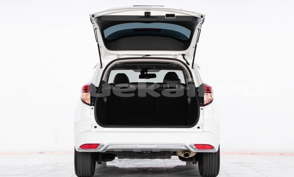 ซื้อ รถมือสอง Honda HR-V ขาว รถยนต์ ใน %{เมือง} ใน นนทบุรี ซื้อ รถมือสอง Honda HR-V ขาว รถยนต์ ใน %{เมือง} ใน นนทบุรี