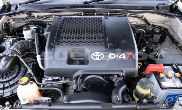 Buy Used Toyota Vigo Green Car in Nonthaburi in Nonthaburi Buy Used Toyota Vigo Green Car in Nonthaburi in Nonthaburi