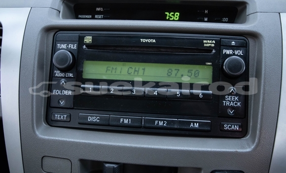 Buy Used Toyota Vigo Green Car in Nonthaburi in Nonthaburi Buy Used Toyota Vigo Green Car in Nonthaburi in Nonthaburi