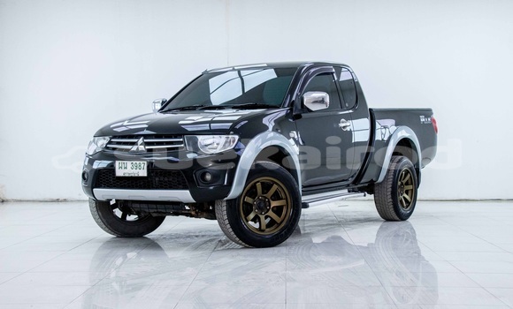 ซื้อ รถมือสอง Mitsubishi Triton สีดำ รถยนต์ ใน %{เมือง} ใน กรุงเทพมหานคร