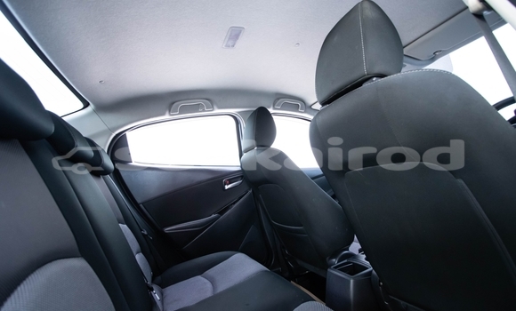 ซื้อ รถมือสอง Mazda 2 สีน้ำเงิน รถยนต์ ใน %{เมือง} ใน นนทบุรี ซื้อ รถมือสอง Mazda 2 สีน้ำเงิน รถยนต์ ใน %{เมือง} ใน นนทบุรี