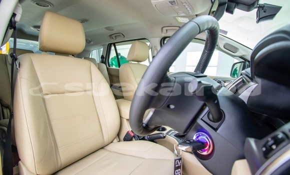 Buy Used Ford Everest White Car in Bangkok in Bangkok Buy Used Ford Everest White Car in Bangkok in Bangkok