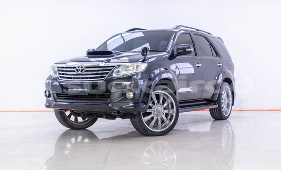 Buy Used Toyota Fortuner Black Car in Bangkok in Bangkok