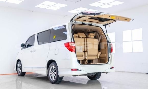 Buy Used Toyota Alphard White Car in Bangkok in Bangkok Buy Used Toyota Alphard White Car in Bangkok in Bangkok