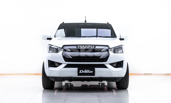 Buy Used Isuzu D-Max White Car in Samut Sakhon in Samut Sakhon Buy Used Isuzu D-Max White Car in Samut Sakhon in Samut Sakhon