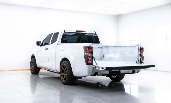 Buy Used Isuzu D-Max White Car in Samut Sakhon in Samut Sakhon Buy Used Isuzu D-Max White Car in Samut Sakhon in Samut Sakhon