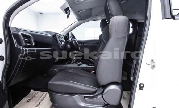 Buy Used Isuzu D-Max White Car in Samut Sakhon in Samut Sakhon Buy Used Isuzu D-Max White Car in Samut Sakhon in Samut Sakhon
