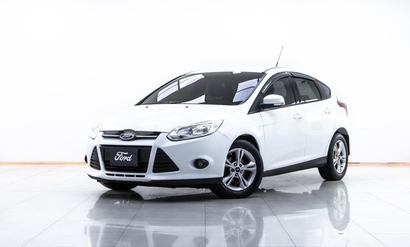 ซื้อ รถมือสอง Ford Focus ขาว รถยนต์ ใน %{เมือง} ใน สมุทรสาคร
