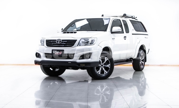 ซื้อ รถมือสอง Toyota Hiluxe VIGO ขาว รถยนต์ ใน %{เมือง} ใน สมุทรสาคร