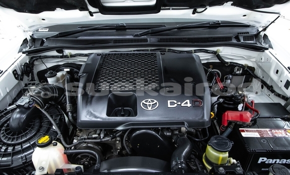 Buy Used Toyota Hiluxe VIGO White Car in Samut Sakhon in Samut Sakhon Buy Used Toyota Hiluxe VIGO White Car in Samut Sakhon in Samut Sakhon