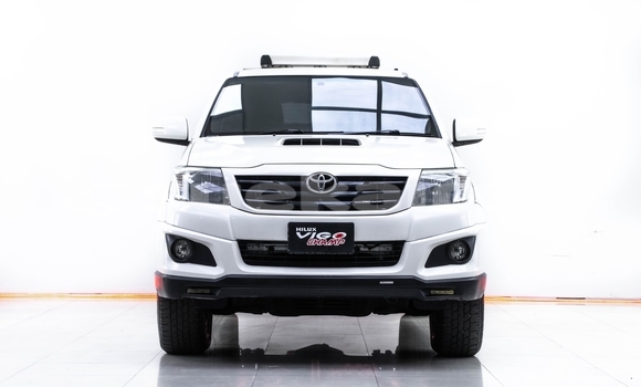 Buy Used Toyota Hiluxe VIGO White Car in Samut Sakhon in Samut Sakhon Buy Used Toyota Hiluxe VIGO White Car in Samut Sakhon in Samut Sakhon