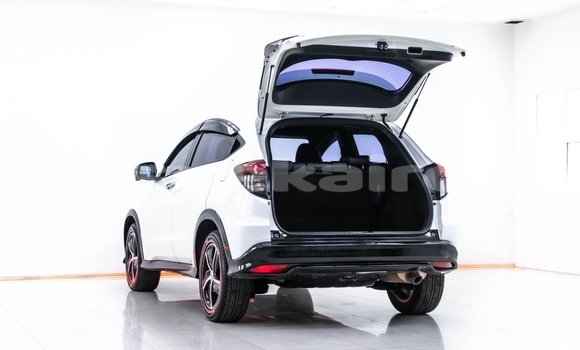 ซื้อ รถมือสอง Honda HR-V ขาว รถยนต์ ใน %{เมือง} ใน สมุทรสาคร ซื้อ รถมือสอง Honda HR-V ขาว รถยนต์ ใน %{เมือง} ใน สมุทรสาคร