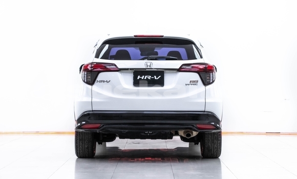 ซื้อ รถมือสอง Honda HR-V ขาว รถยนต์ ใน %{เมือง} ใน สมุทรสาคร ซื้อ รถมือสอง Honda HR-V ขาว รถยนต์ ใน %{เมือง} ใน สมุทรสาคร