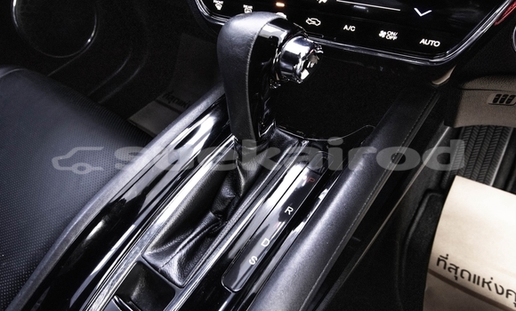 ซื้อ รถมือสอง Honda HR-V ขาว รถยนต์ ใน %{เมือง} ใน สมุทรสาคร ซื้อ รถมือสอง Honda HR-V ขาว รถยนต์ ใน %{เมือง} ใน สมุทรสาคร