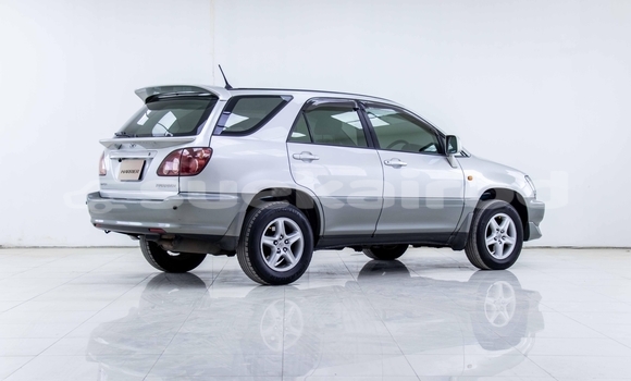 Buy Used Toyota Harrier Other Car in Samut Sakhon in Samut Sakhon Buy Used Toyota Harrier Other Car in Samut Sakhon in Samut Sakhon