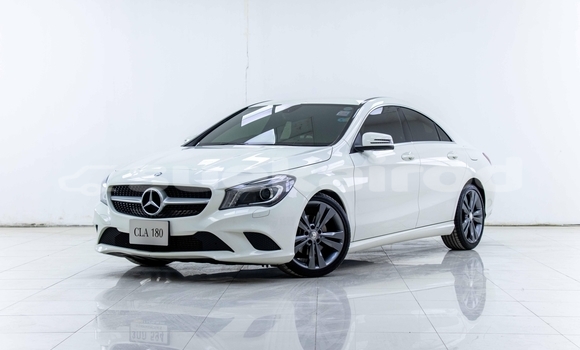 Buy Used Mercedes-Benz CLA-klasse White Car in Samut Sakhon in Samut Sakhon