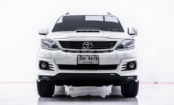ซื้อ รถมือสอง Toyota Fortuner ขาว รถยนต์ ใน %{เมือง} ใน กรุงเทพมหานคร ซื้อ รถมือสอง Toyota Fortuner ขาว รถยนต์ ใน %{เมือง} ใน กรุงเทพมหานคร