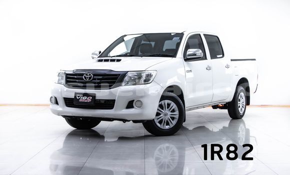 Buy Used Toyota Hiluxe VIGO White Car in Bangkok in Bangkok Buy Used Toyota Hiluxe VIGO White Car in Bangkok in Bangkok