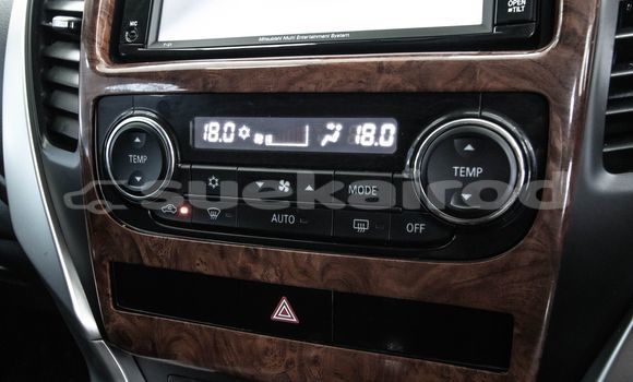 ซื้อ รถมือสอง Mitsubishi Pajero สีน้ำตาล รถยนต์ ใน %{เมือง} ใน กรุงเทพมหานคร ซื้อ รถมือสอง Mitsubishi Pajero สีน้ำตาล รถยนต์ ใน %{เมือง} ใน กรุงเทพมหานคร