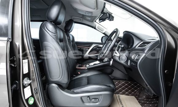 ซื้อ รถมือสอง Mitsubishi Pajero สีน้ำตาล รถยนต์ ใน %{เมือง} ใน กรุงเทพมหานคร ซื้อ รถมือสอง Mitsubishi Pajero สีน้ำตาล รถยนต์ ใน %{เมือง} ใน กรุงเทพมหานคร