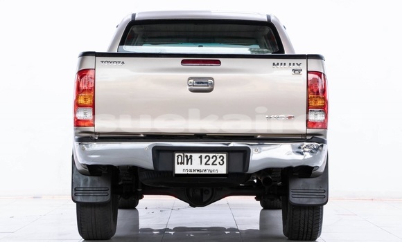 Buy Used Toyota Hiluxe VIGO Brown Car in Bangkok in Bangkok Buy Used Toyota Hiluxe VIGO Brown Car in Bangkok in Bangkok